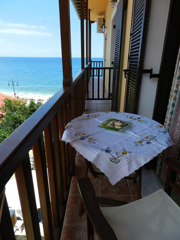 Amelia Beach Apartments Agios Ioannis  Exterior foto